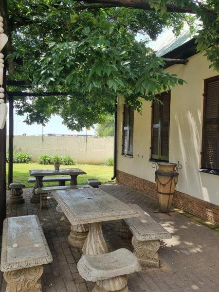 Property For Sale in Selection Park, Springs